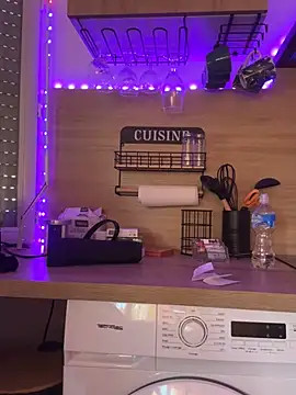 Helena Karel online show from March 29, 1:10 pm