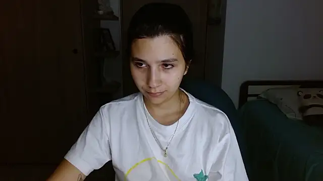 mia  lopez  online show from February 14, 6:04 am