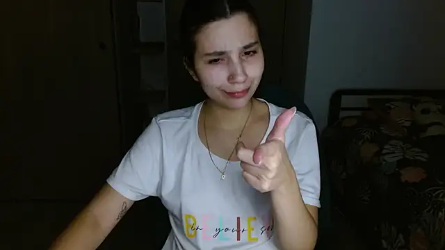 mia  lopez  online show from May 7, 4:39 am