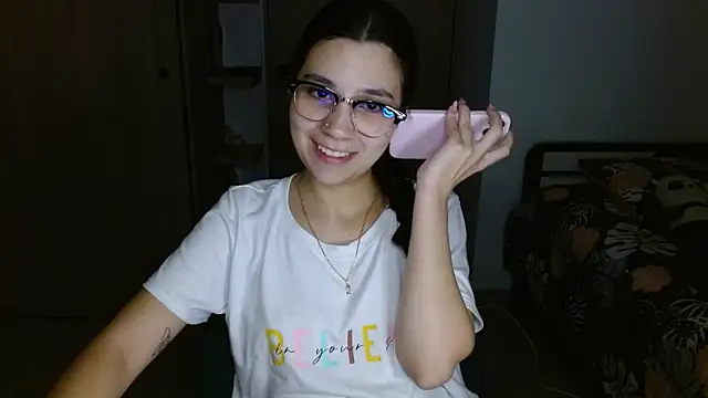 mia  lopez  online show from May 6, 4:38 am
