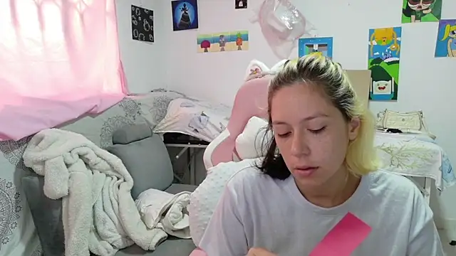MommyMiaWs online show from May 5, 3:59 pm