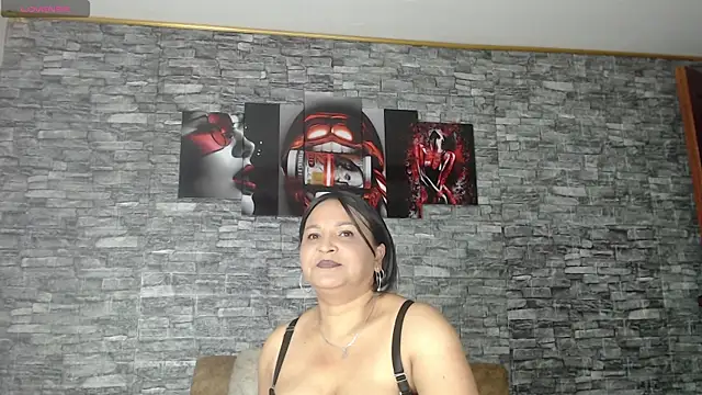 Danna Paolaa  online show from December 20, 3:32 am