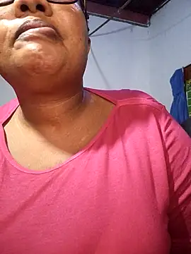 YELLOW BONE online show from May 6, 8:57 pm