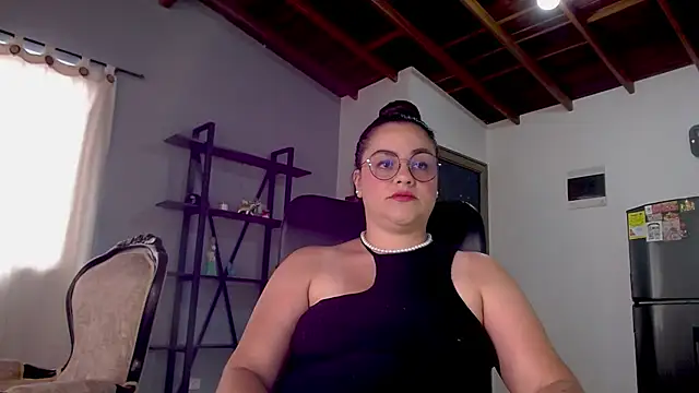 Snapshot of maela1 chatting on September 12, 7:32 pm maela1 online show from September 12, 7:32 pm