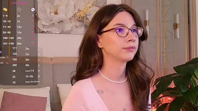 Marie Diaze online show from April 28, 10:30 am