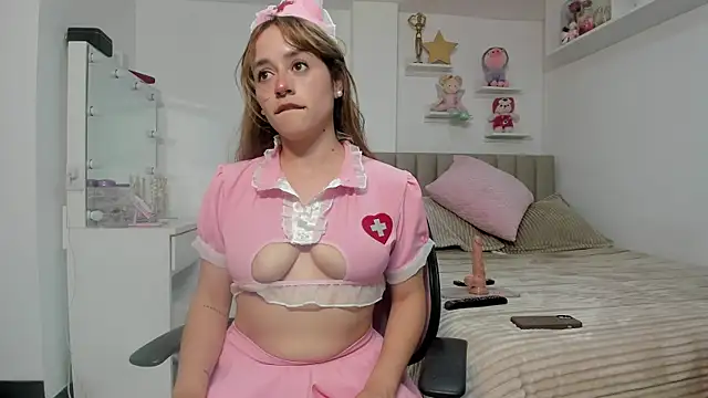 Natalia Suarez online show from May 17, 1:16 am