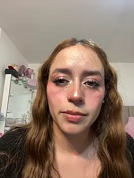 Natalia Suarez online show from May 3, 1:20 am