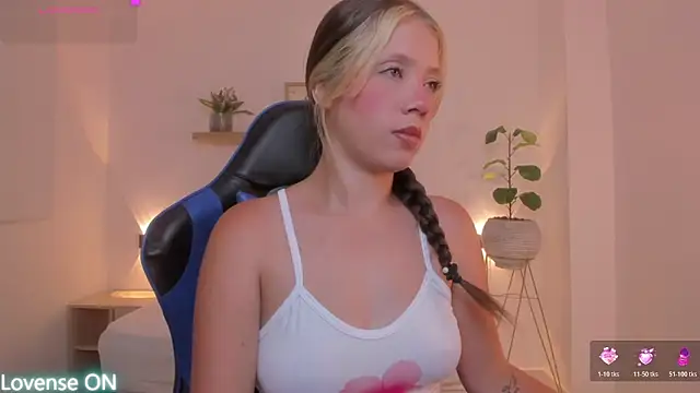 nataly rodri online show from May 27, 1:57 am