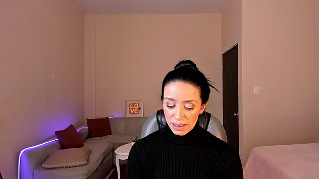 Kristen Garner online show from May 26, 8:19 pm