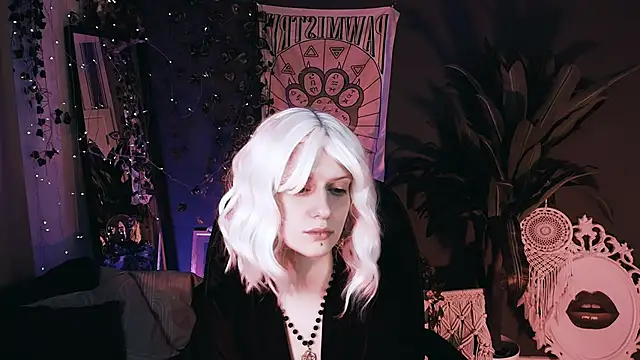 Noah ElmerX online show from November 18, 4:41 pm