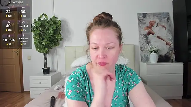 CutieGinger online show from May 3, 9:29 pm