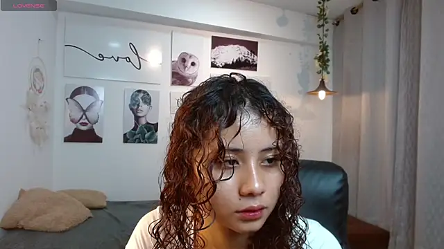 mayamoira1 online show from September 25, 12:37 pm