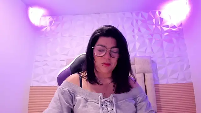 PauletteJ online show from May 20, 11:51 am