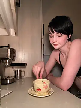 BlueHoneyBaby online show from September 25, 3:05 am