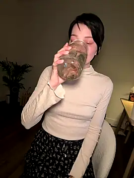 BlueHoneyBaby online show from September 23, 7:39 am
