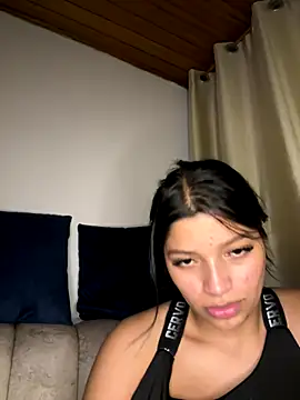 Snapshot of AgathaGeorgiou chatting on September 12, 11:01 pm AgathaGeorgiou online show from September 12, 11:01 pm