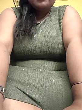 flamingoss online show from November 13, 6:40 pm