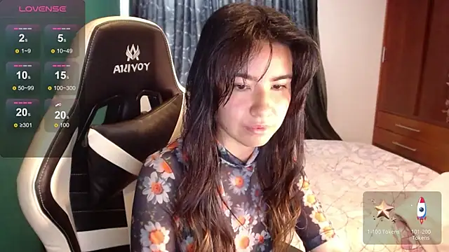 alice middlee online show from May 25, 3:11 pm
