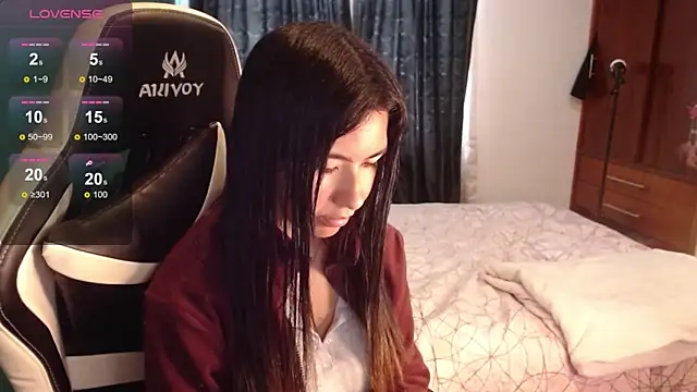 alice middlee online show from May 4, 1:59 pm