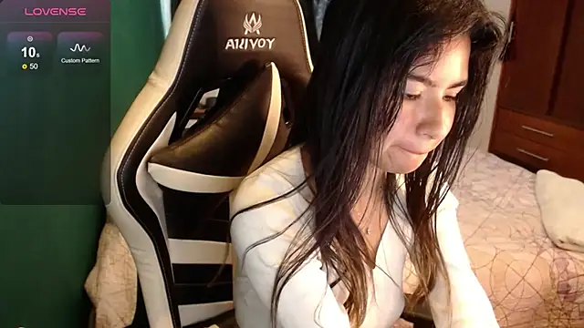 alice middlee online show from May 12, 5:19 pm