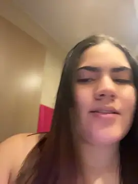 Valenhillxh online show from July 4, 10:49 pm
