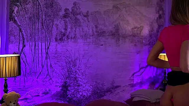 YamiraKim online show from February 6, 7:39 pm