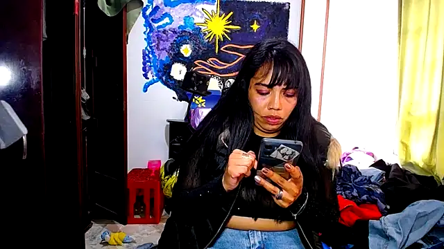 AmaraRoberts420 online show from June 20, 4:21 pm