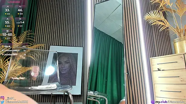 DiamondJo  online show from October 11, 10:45 pm