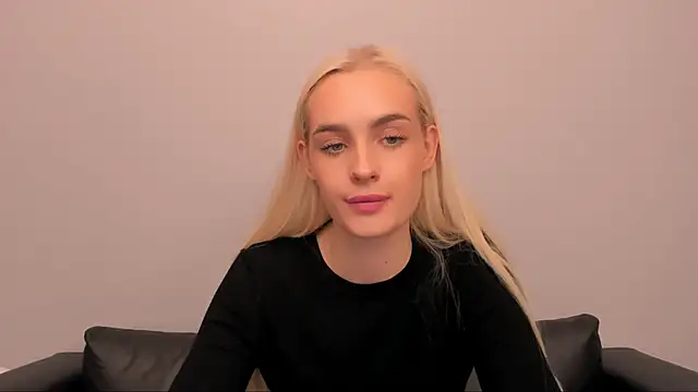 OliviaKisss online show from November 28, 8:01 pm