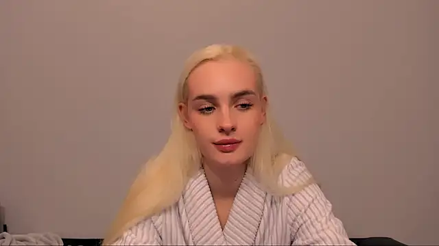 OliviaKisss online show from March 16, 8:02 pm