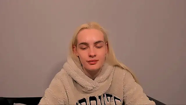 OliviaKisss online show from March 26, 8:21 pm