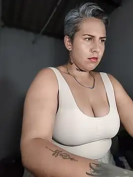 Yessi rousse online show from May 28, 2:09 am