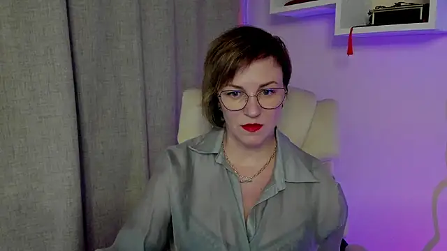 feliziaDesire online show from May 19, 12:45 pm
