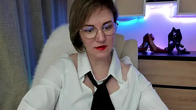 feliziaDesire online show from February 2, 1:54 pm