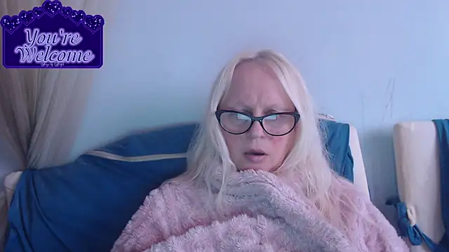 martachatte online show from March 27, 9:43 am