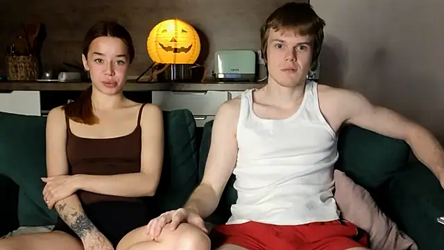 hornyassfuk1 online show from October 15, 11:29 pm