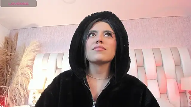 Rebeca jones online show from January 15, 12:22 pm