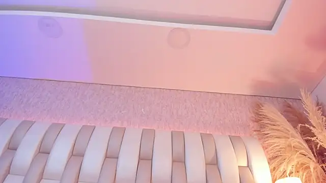 Rebeca jones online show from April 2, 1:41 pm