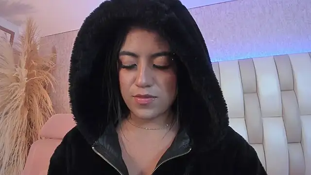 Rebeca jones online show from May 13, 4:24 pm