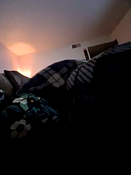 hungpenis210 online show from August 4, 1:17 pm