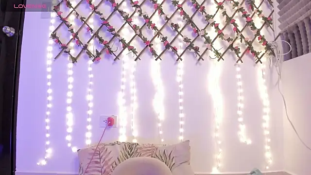 naughty ebonyy online show from May 25, 10:31 pm