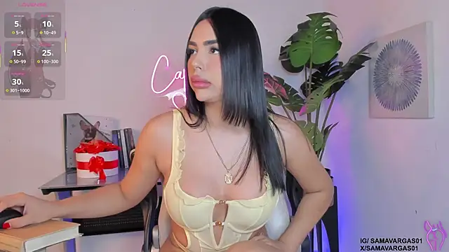 Korina Saenz01 online show from May 11, 4:04 pm
