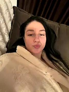 moniqque online show from January 5, 7:17 pm