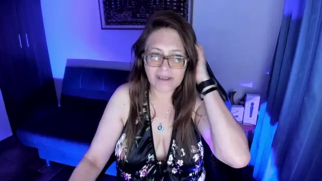 Ivette Shaira online show from March 10, 11:25 am