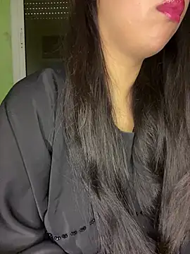 Mayacrayzi online show from April 10, 1:39 pm