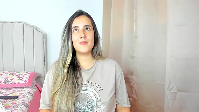 Hanna86 online show from October 7, 8:35 pm