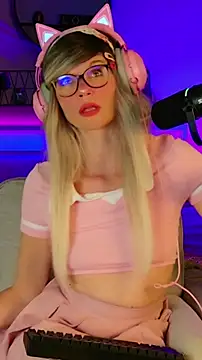 Kittychatte online show from May 14, 12:44 pm