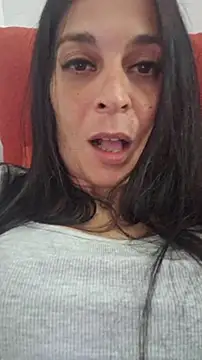 patatinahot87 online show from May 12, 6:25 pm
