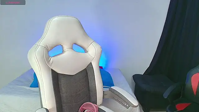 farichell online show from March 30, 7:13 pm