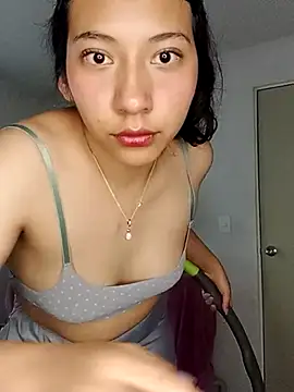 Snapshot of Umaru_uwu chatting on September 12, 10:50 pm Umaru uwu online show from September 12, 10:50 pm